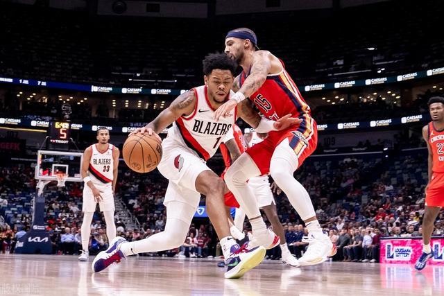 媒体人：袁堂文大概率下赛季重返上海男篮